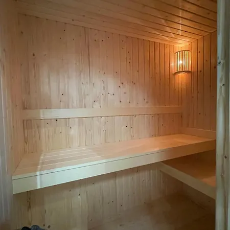 Ijssel Cube Mit Sauna & Kamin Appartamento Lathum